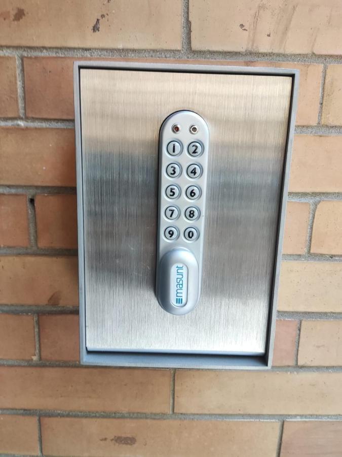 Apartment In The Center Of Севилья Экстерьер фото